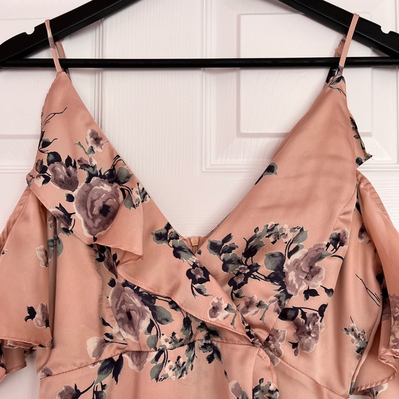 Dee Elly satin floral drop shoulder dress - Picture 9 of 11